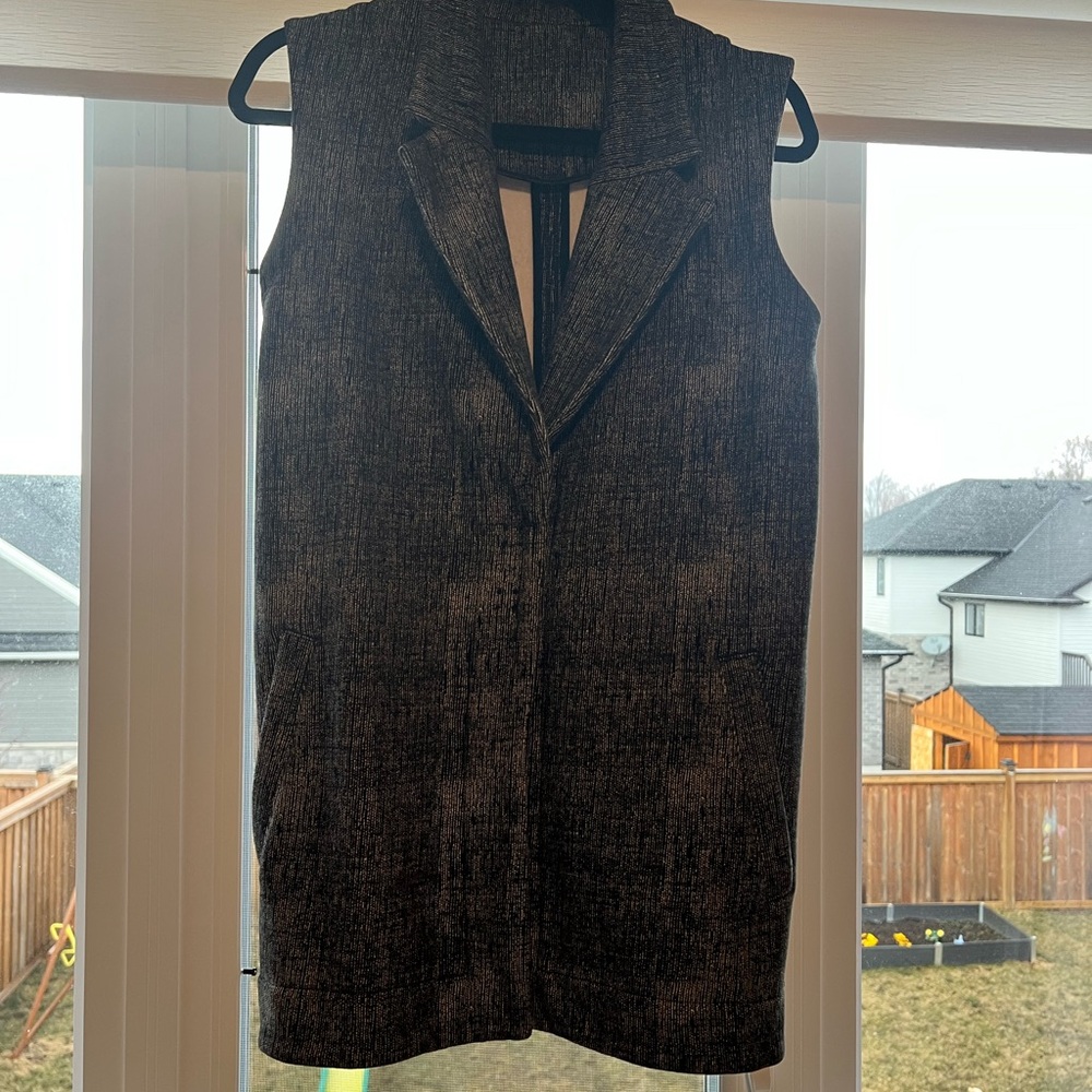 Chic Sleeveless Gray Vest from Lululemon